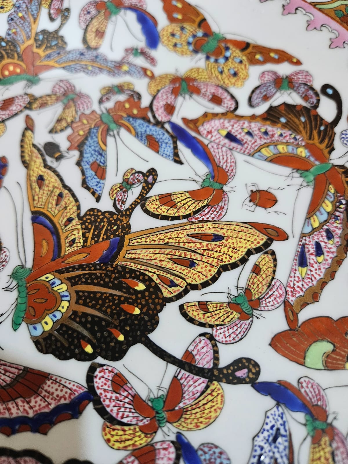 Vintage Chinese "Thousand Butterflies" Charger 33cm
