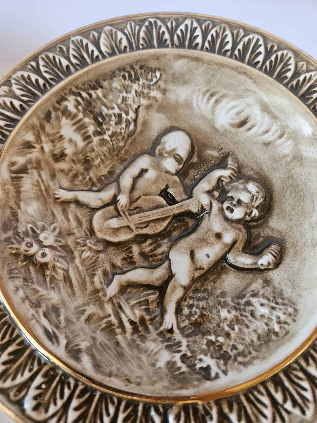 Vintage CAPODIMONTE Hand-painted Shallow Footed Comport Cherubs design