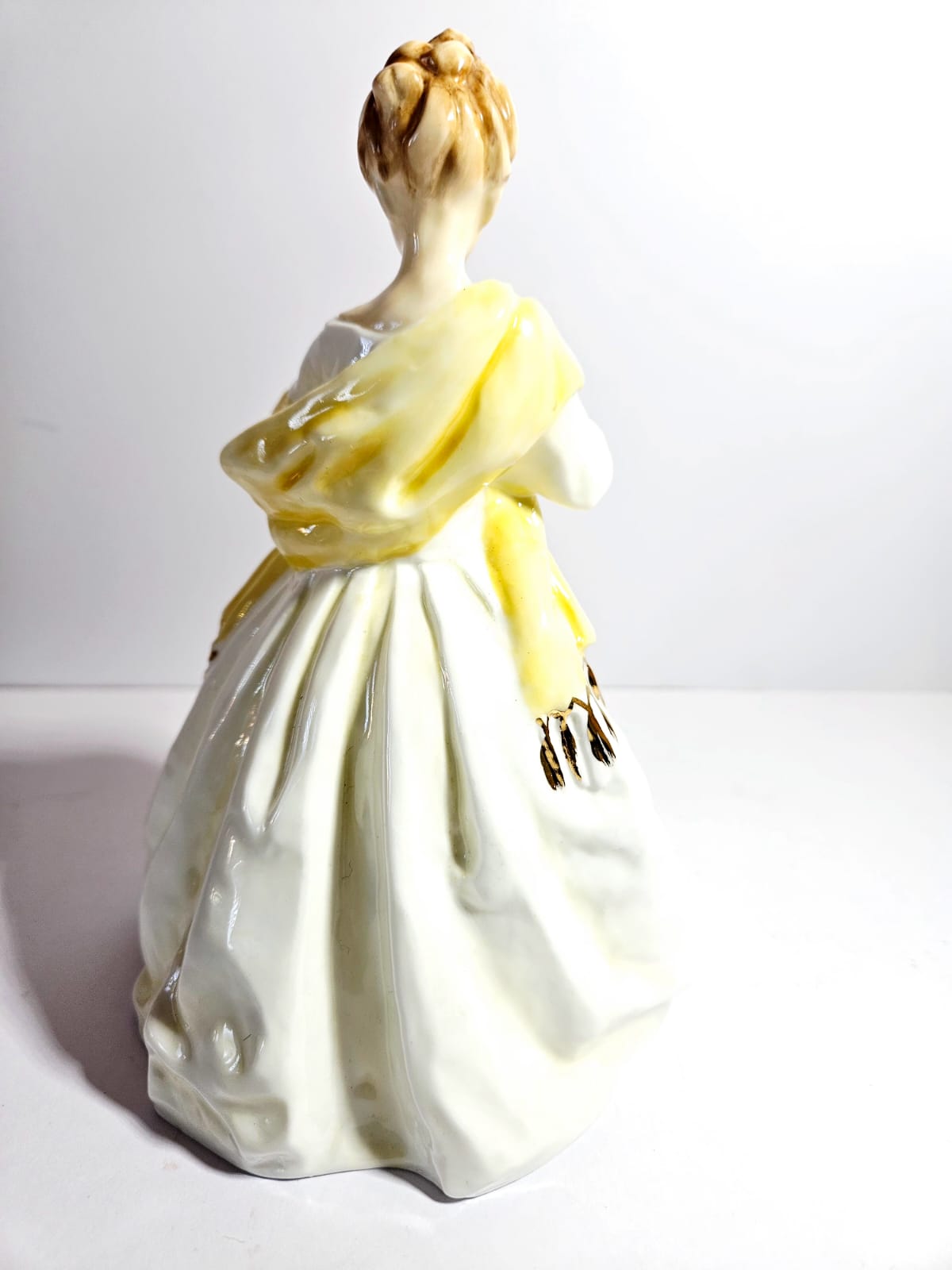 Royal Worcester English Porcelain Figurine “First Dance” RW 3629