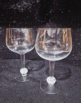 Pair of crystal goblets by Lalique France (H 16.5cm)