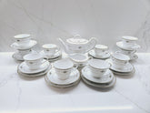 Service à thé vintage Noritake 6466 Joanne 28 pièces - Retiré de la production en 1973