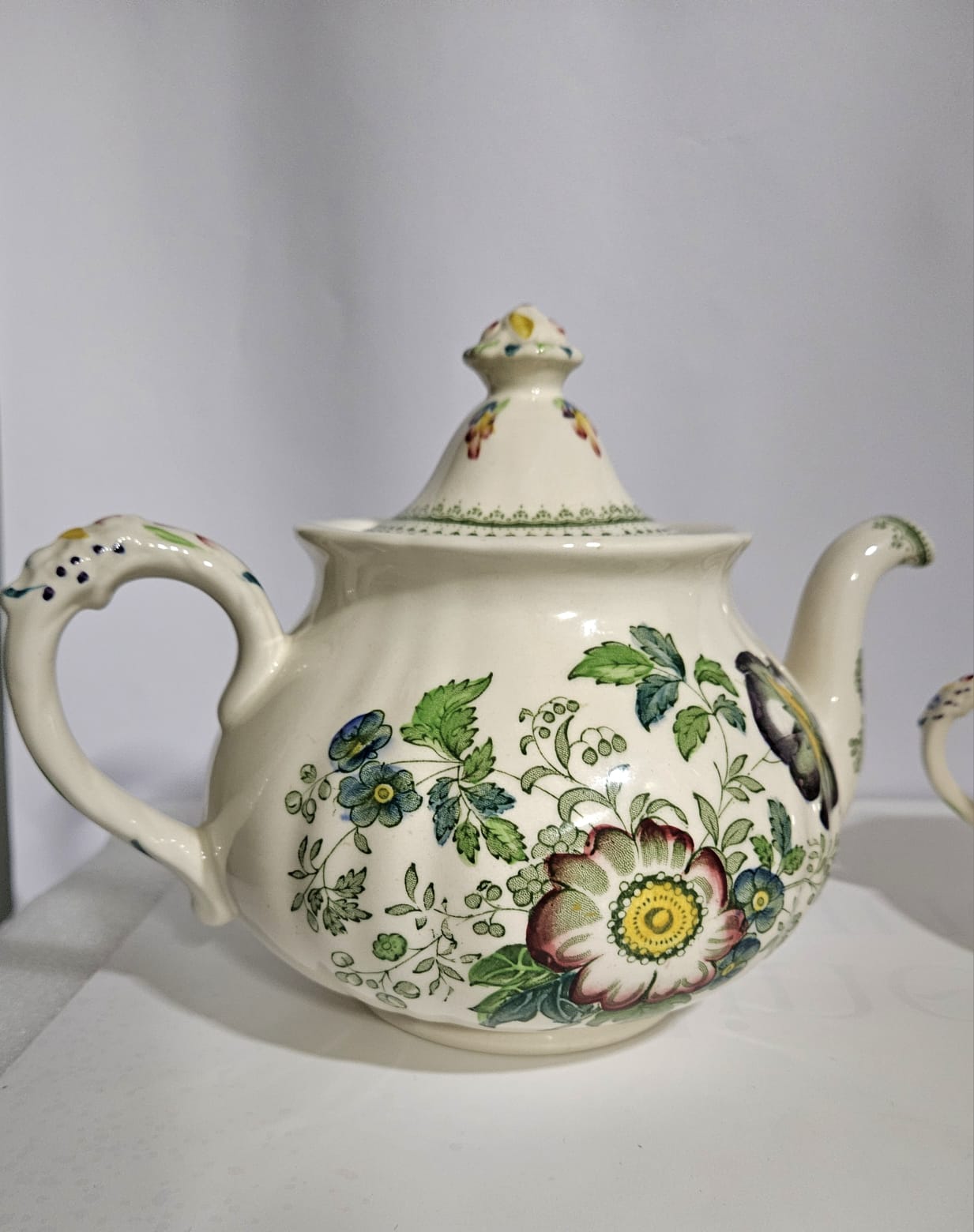 Vintage Masons Paynsley Green Teapot and Sugar bowl
