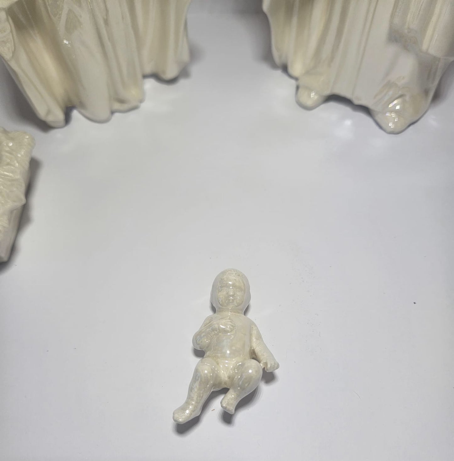 Vintage Iridescent Ceramic Nativity Scene Jesus,Joseph and Marie c1930