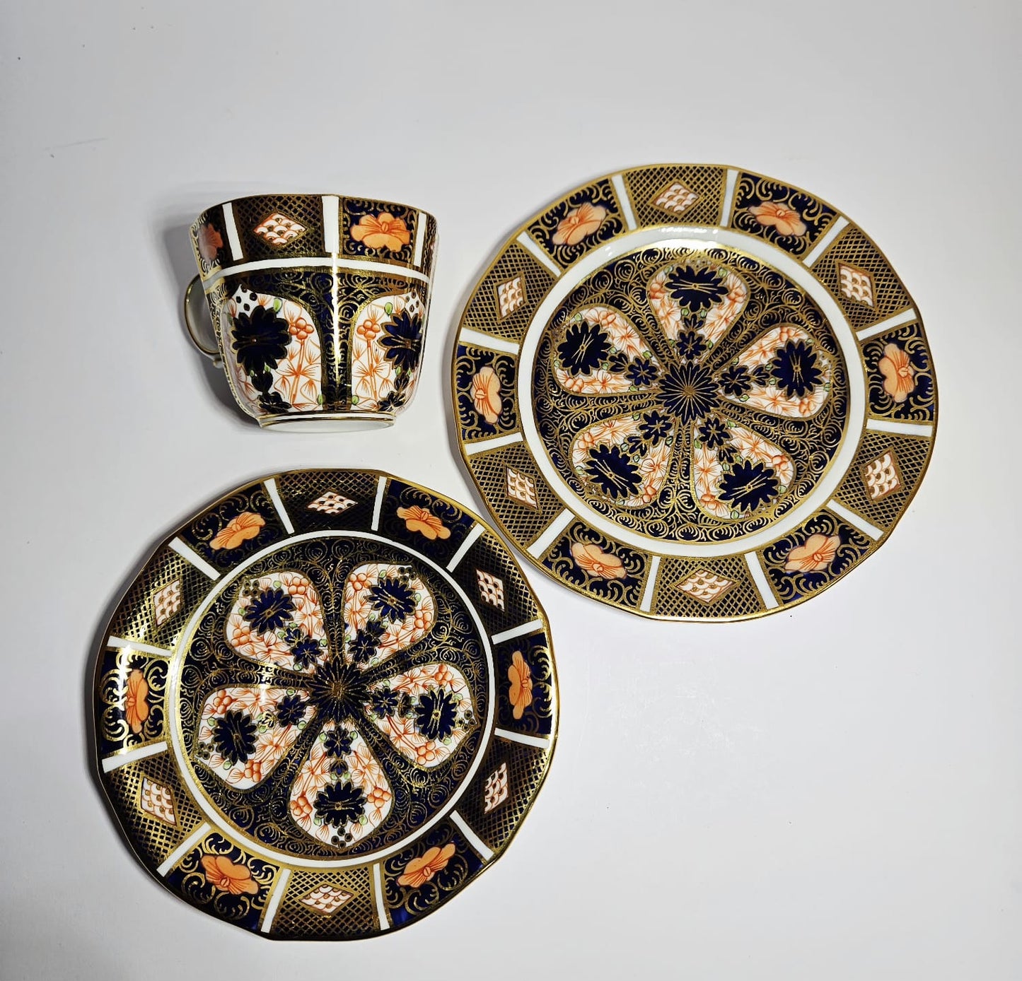 Royal Crown Derby Old Imari 1128, Fine Bone China Trio