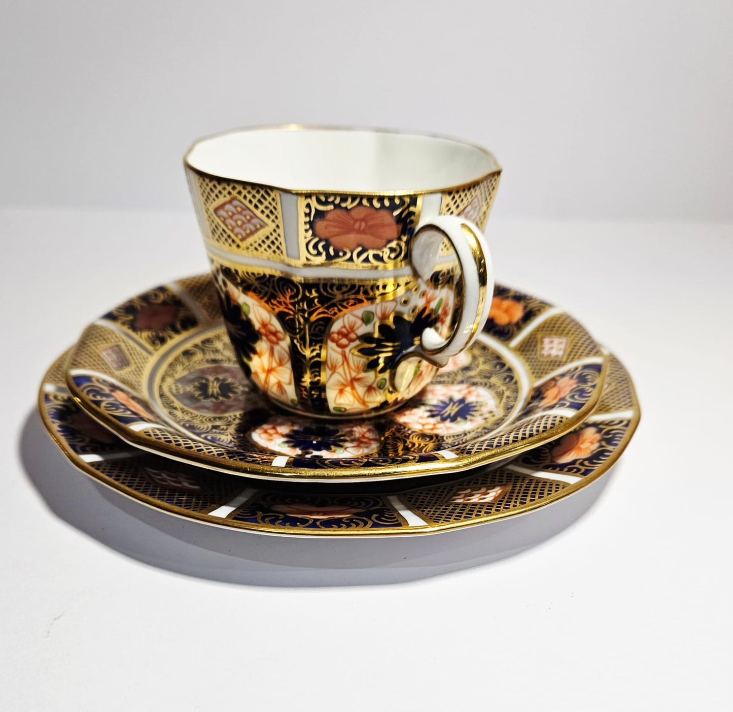 Royal Crown Derby Old Imari 1128, Fine Bone China Trio