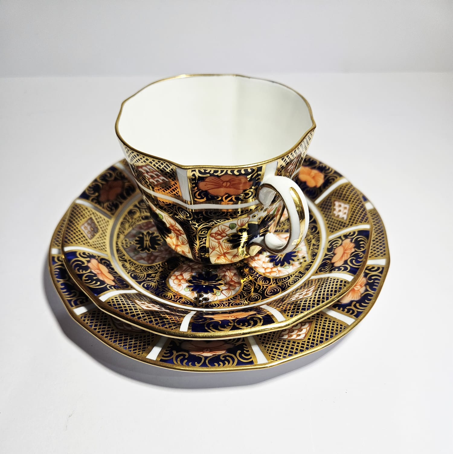Royal Crown Derby Old Imari 1128, Fine Bone China Trio