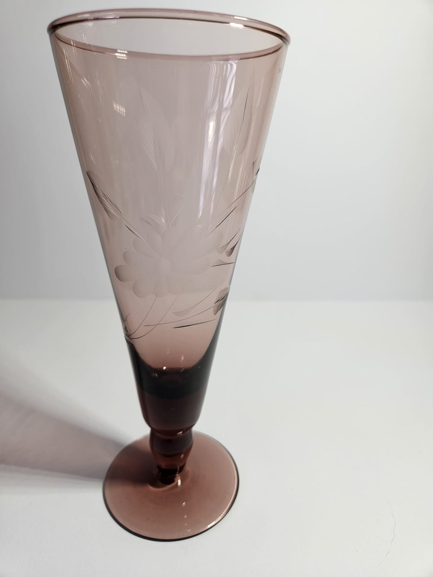 7 x Vintage mauve Parfait Wine Pilsner Glasses Flower design etched