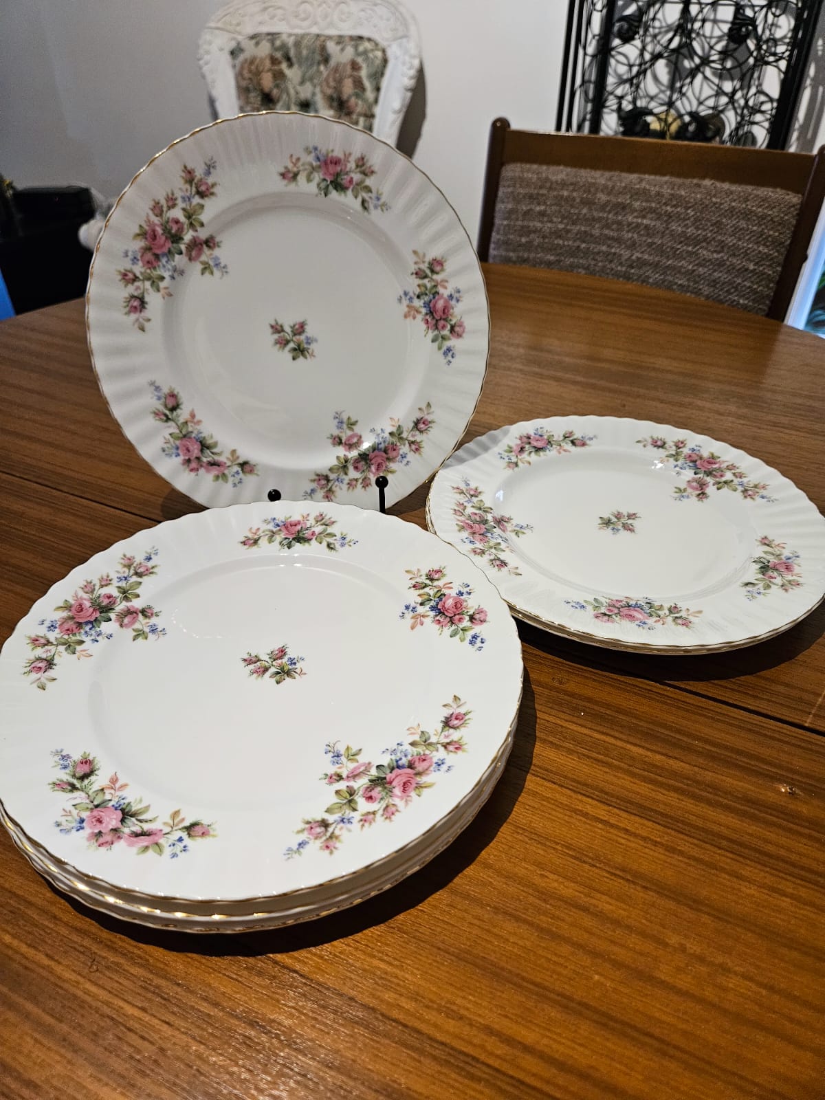 6 x Royal Albert "MOSS ROSE" Dinner Plates 26cm
