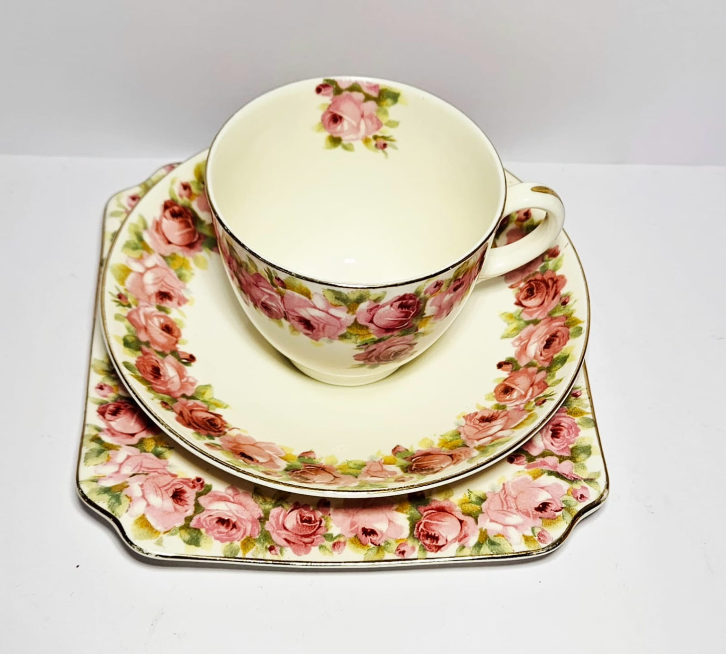 Royal Doulton "Raby Rose "Trio c1937-38 V1503