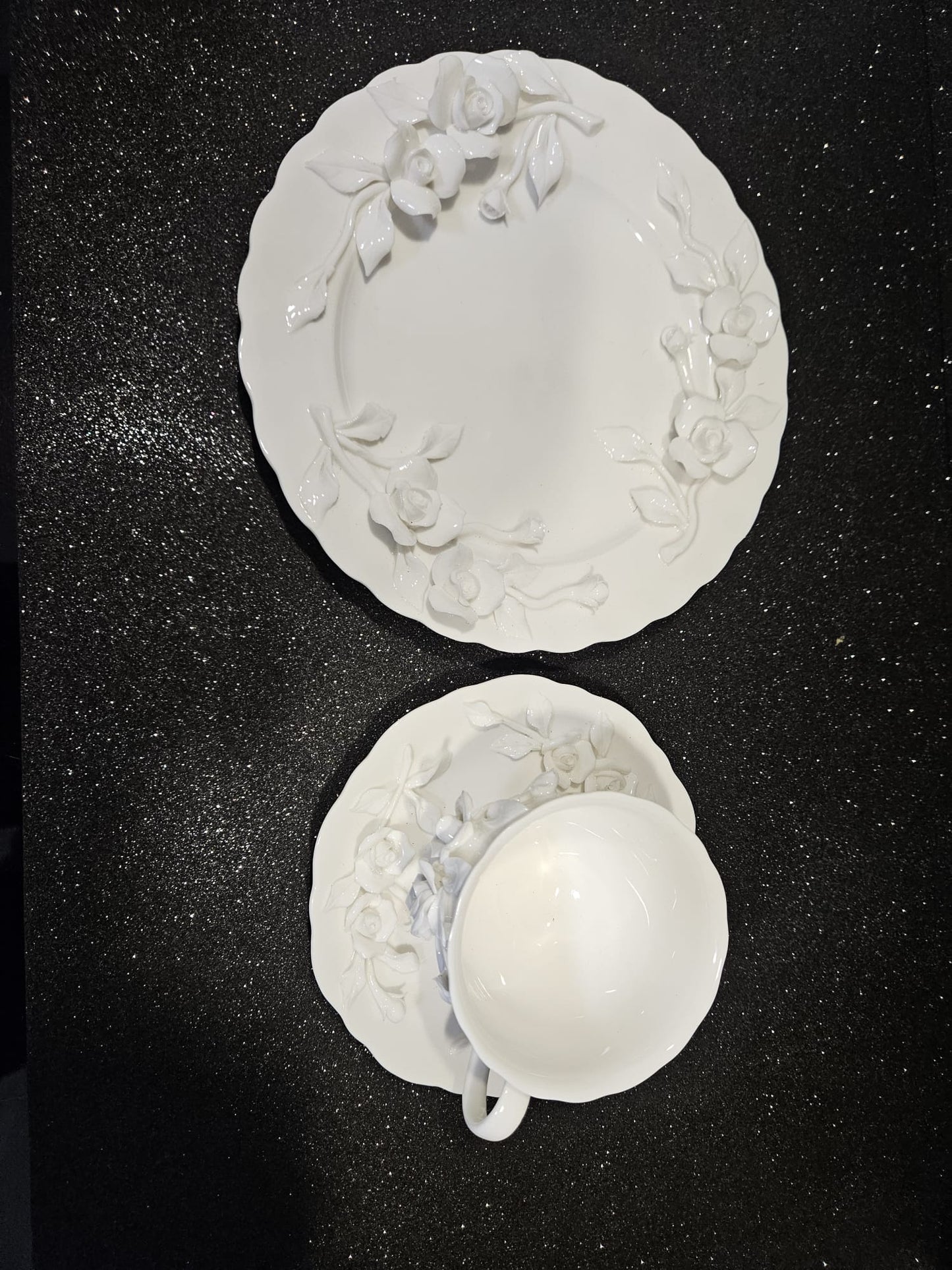 Robert Gordon White "Rambling Rose" Cup, saucer and side plate