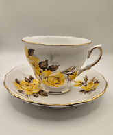 Tasse et soucoupe en porcelaine fine Royal Vale, motif roses jaunes, années 1950