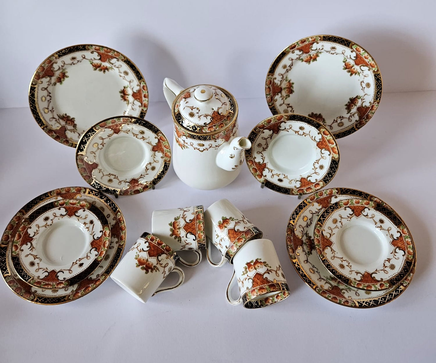 Antique Sutherland (1920s) Fine Bone China IMARI 14 pieces coffee set