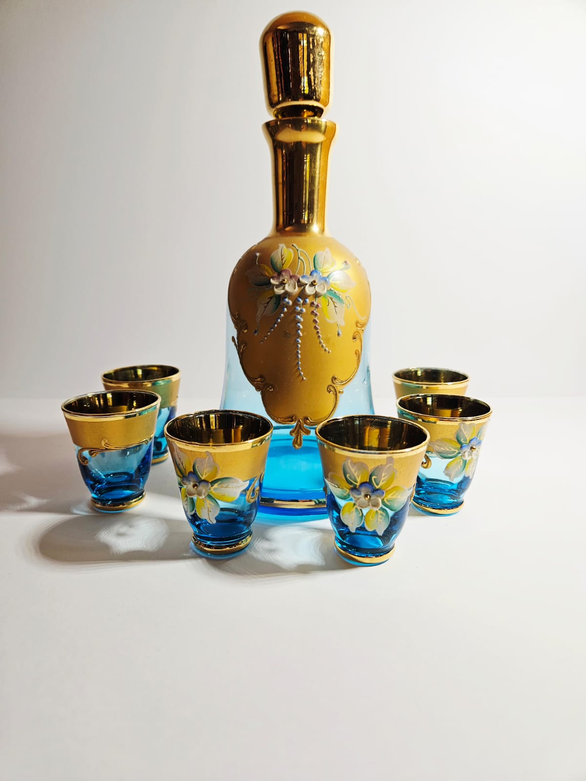 Vintage Murano "Tre Fuochi" Salvadori 24 ct Gold glass decanter and 6 shot glasses