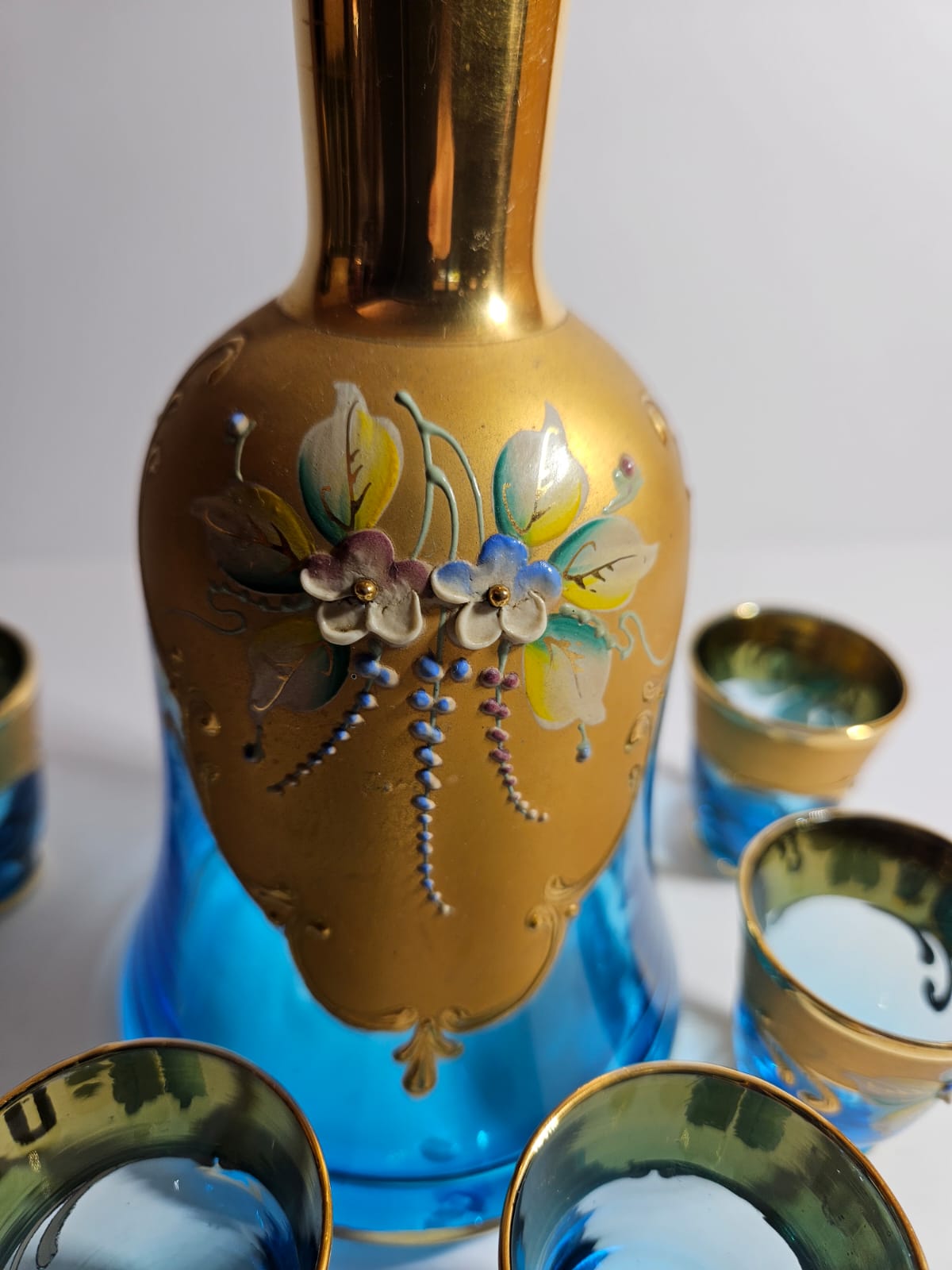 Vintage Murano "Tre Fuochi" Salvadori 24 ct Gold glass decanter and 6 shot glasses