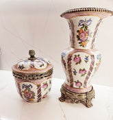 United Wilson 永勝彩瓷 Vase et urne montés en bronze en porcelaine