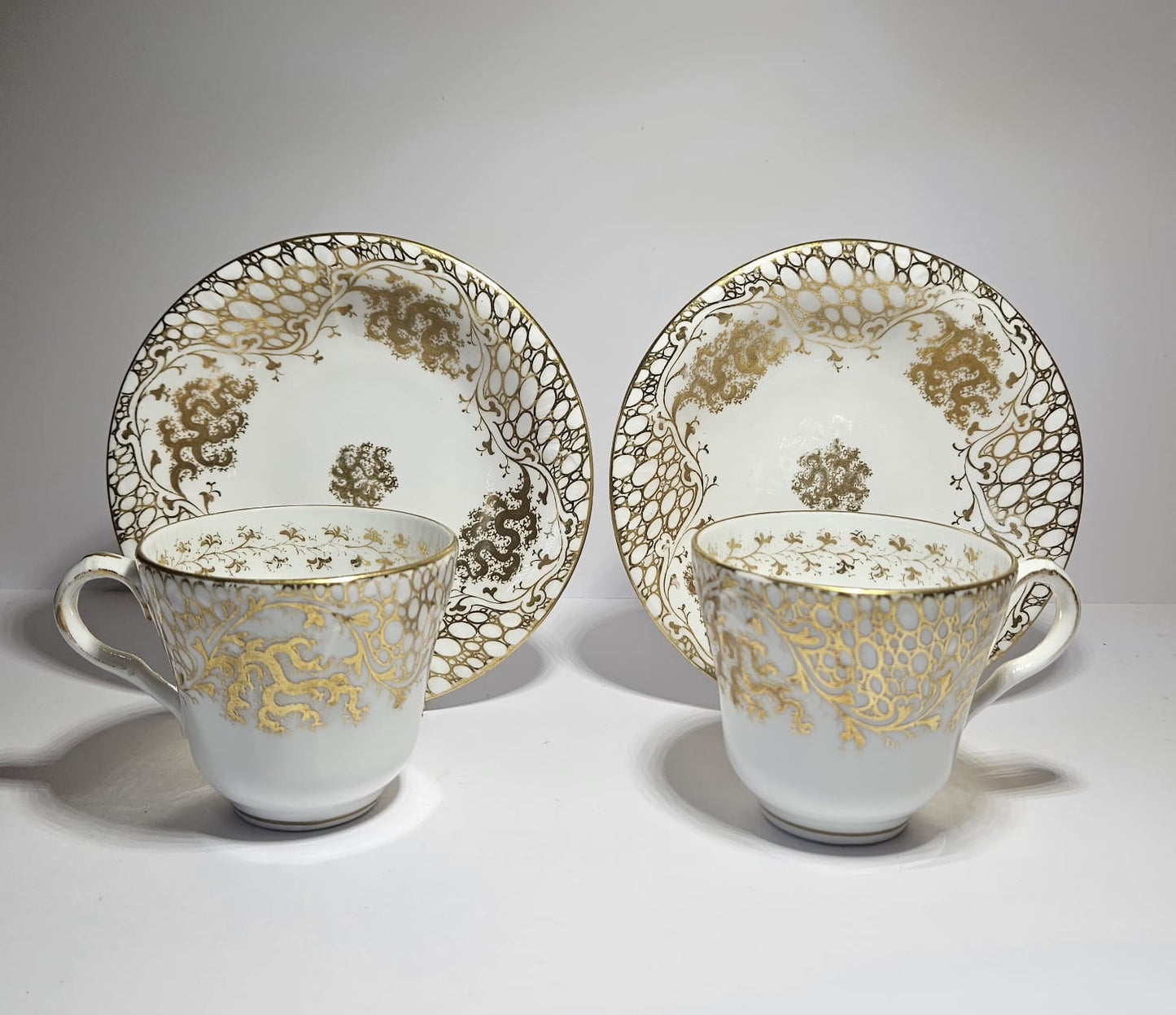 Antique Vieux Paris hand-painted Porcelain Duos - Gold gilding circa 1860