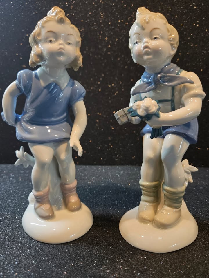 Vintage German Wagner & Apel porcelain figurines