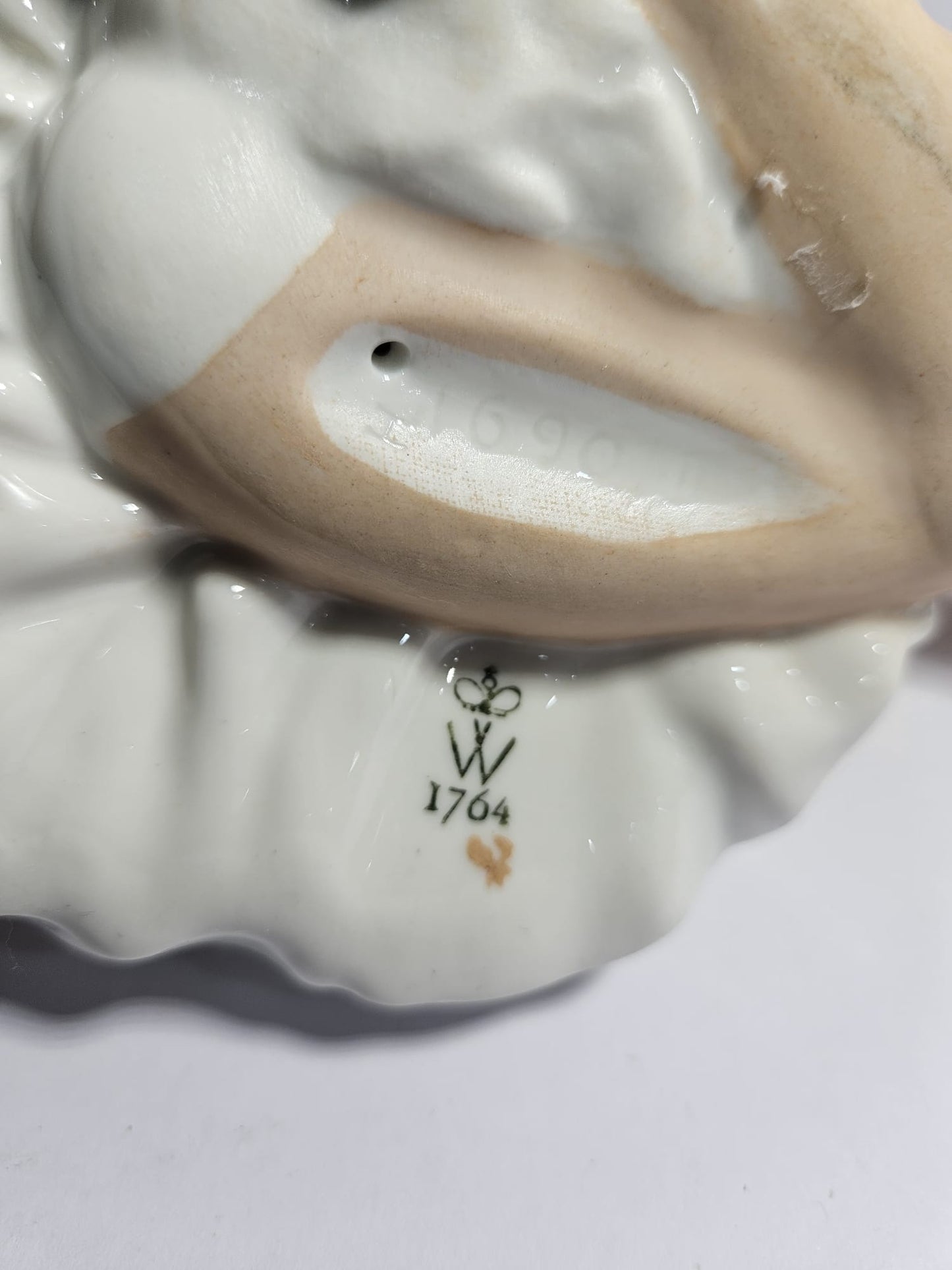 Vintage Wallendorf 1764 Porcelain Swan Ballerina Figurine #1690 Germany
