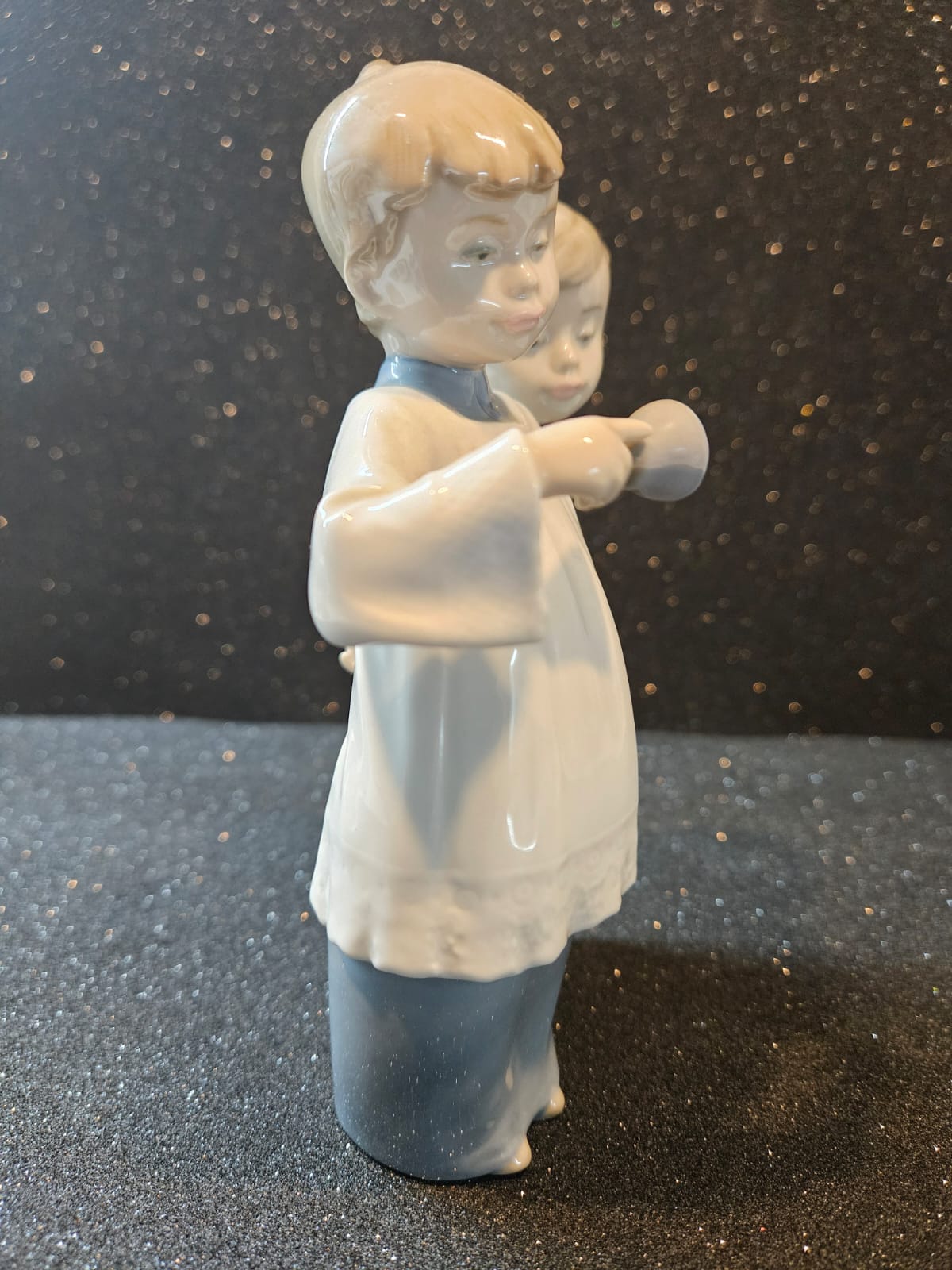 Nao by Lladro Figurine choir boys 1072 Figurine by Francisco Polope