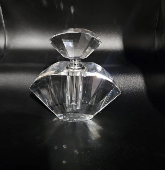 Elegant Vintage facetted Crystal Perfume Bottle with Applicator