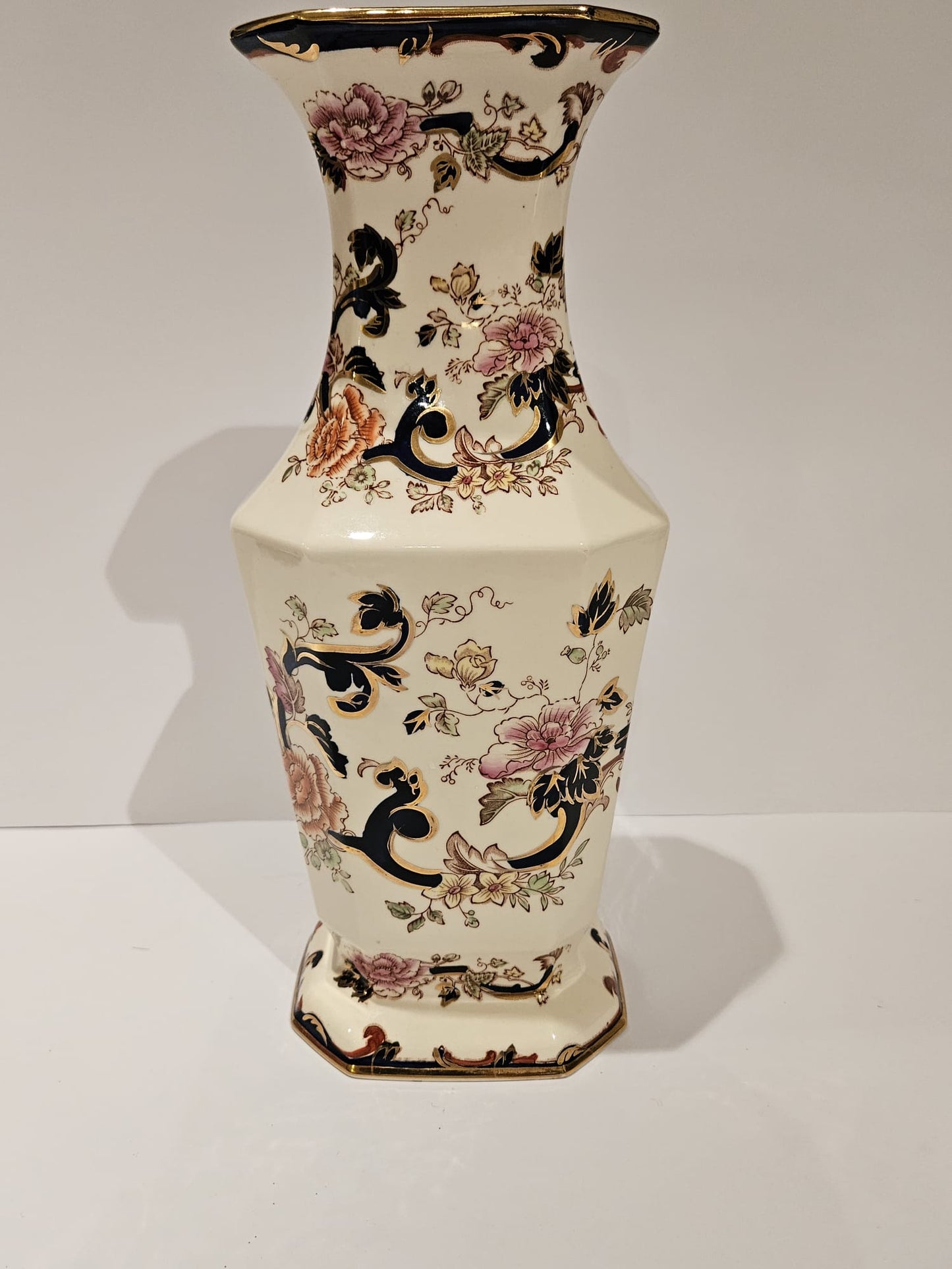 Large Mason's Ironstone Blue "Mandalay" vase c.1940