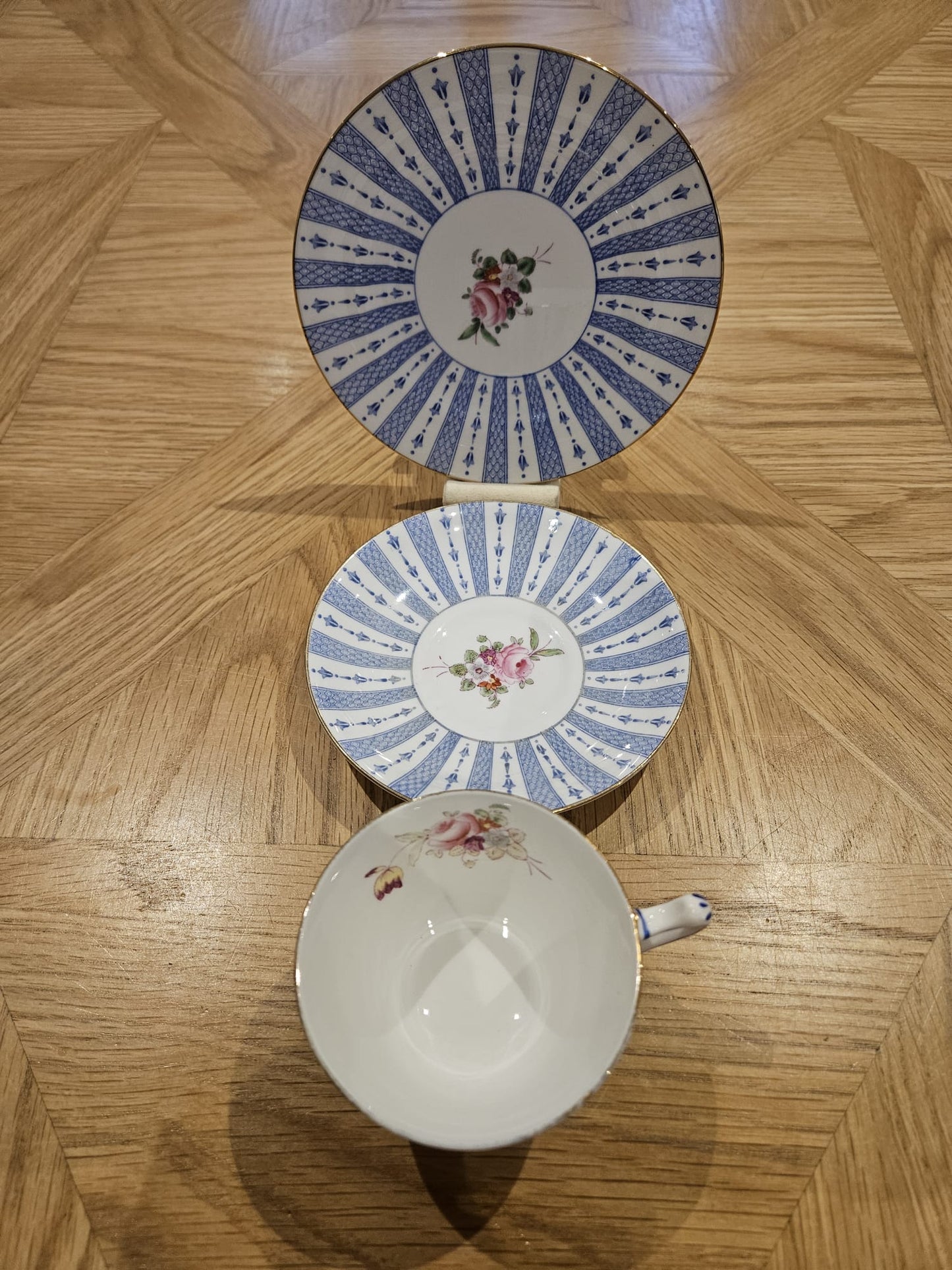 Vintage Crown Staffordshire China Blue pattern & Roses trio F15539