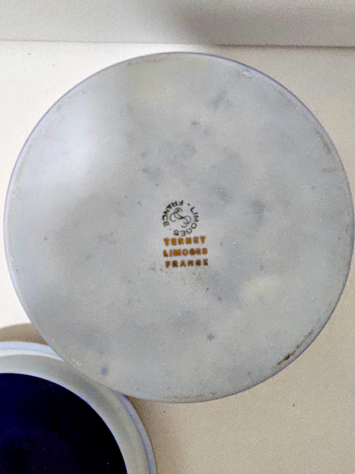 Vintage Porcelain de LIMOGES Ternet France Cobalt Blue and Gold Round Jewelry Box