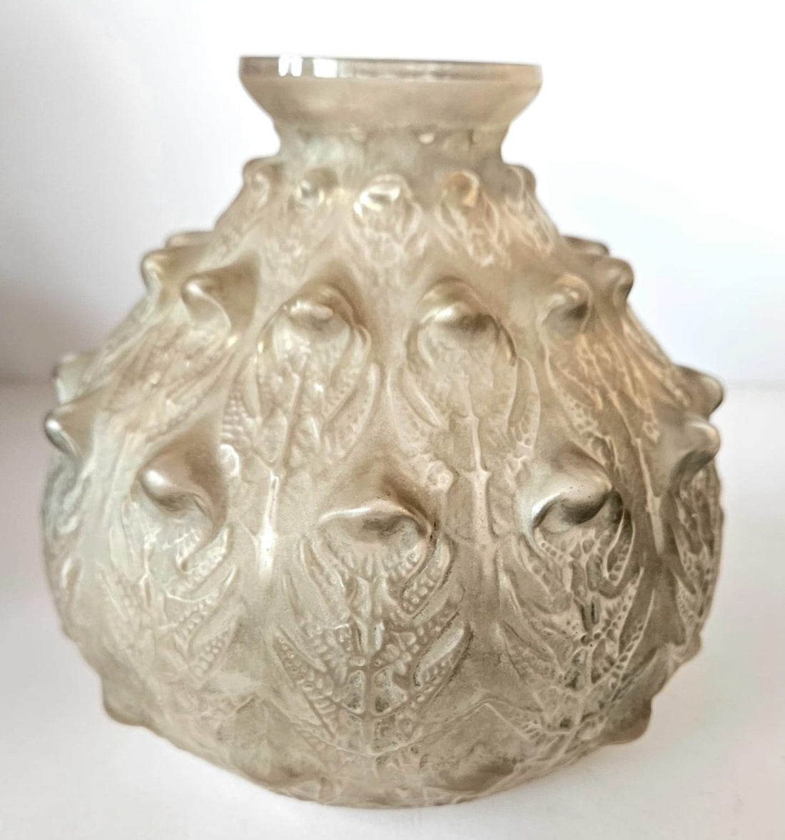 Lalique Crystal: History, Iconic Designs & Why Collectors Love It