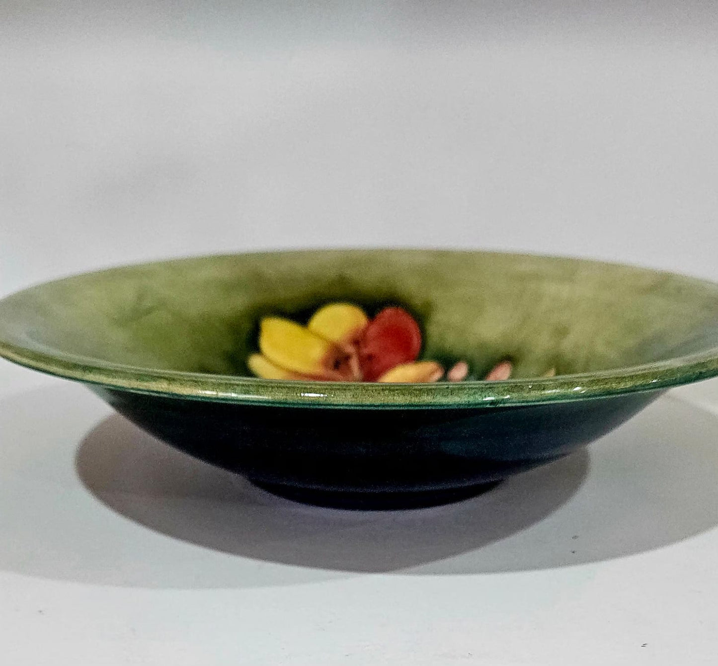 Vintage C.1947 Signed Walter Moorcroft "African Lilies" Large Bowl