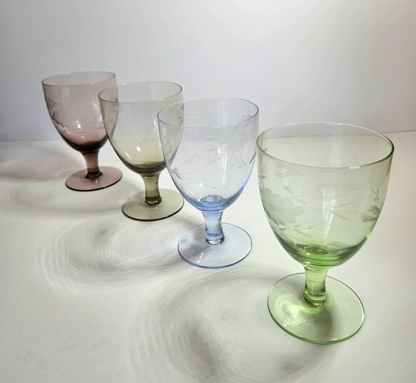 4 x Harlequin Short Stemmed Wine / Water Glasses with Etched Floral Pattern