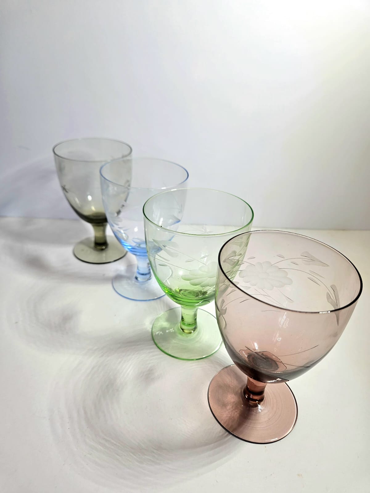 4 x Harlequin Short Stemmed Wine / Water Glasses with Etched Floral Pattern