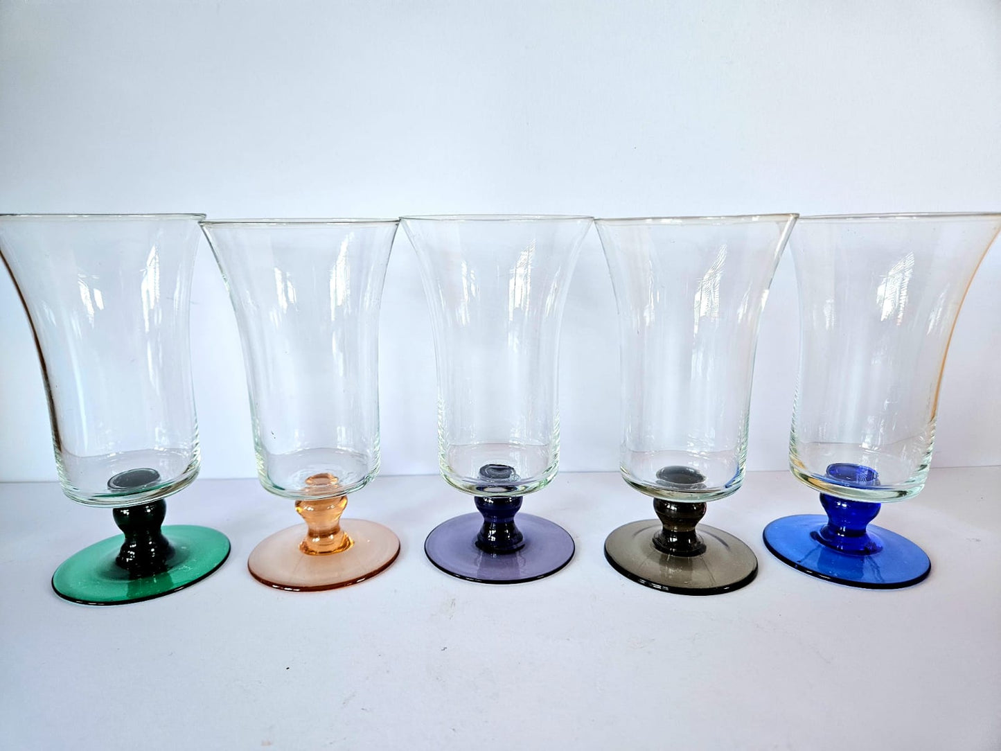 5 x 1940s Harlequin short stem wine/parfait glasses