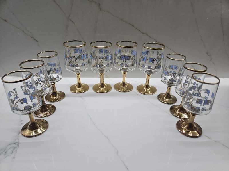 Art Nouveau set of 10 etched and gold gilded glasses