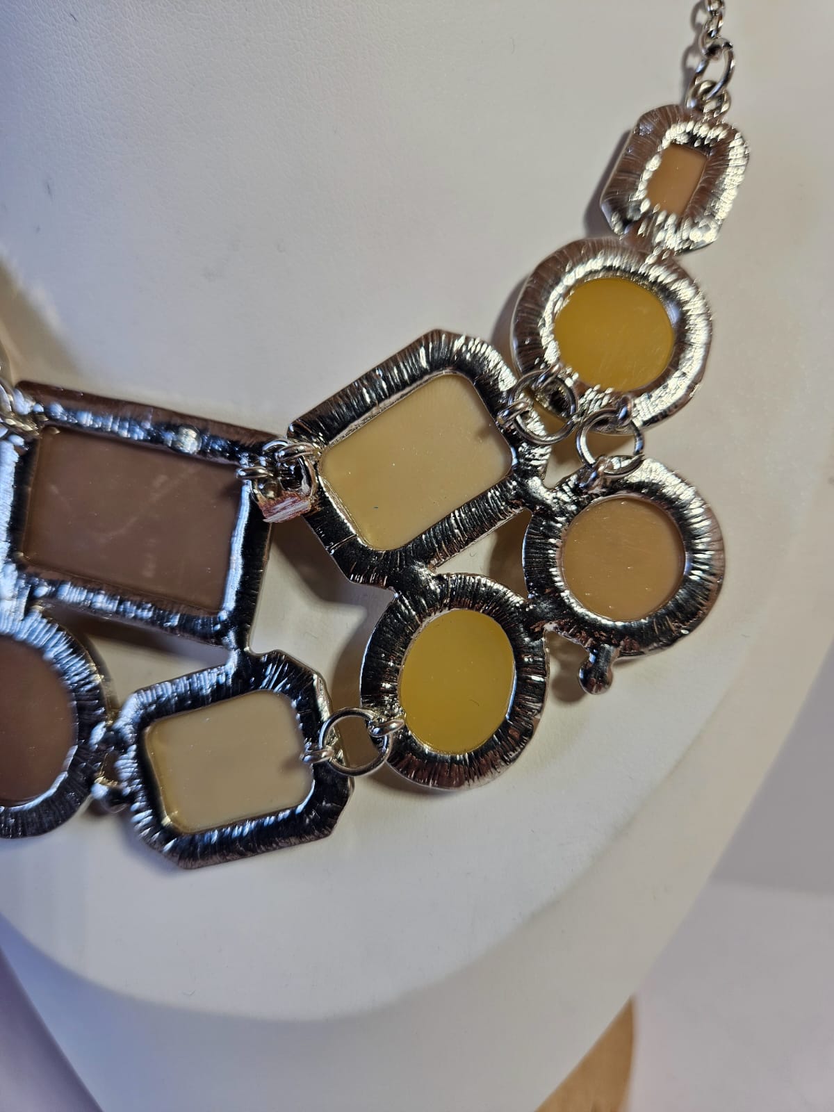 New York &Company Bib breastplate Necklace Silver Metal Facet Yellow faux stones