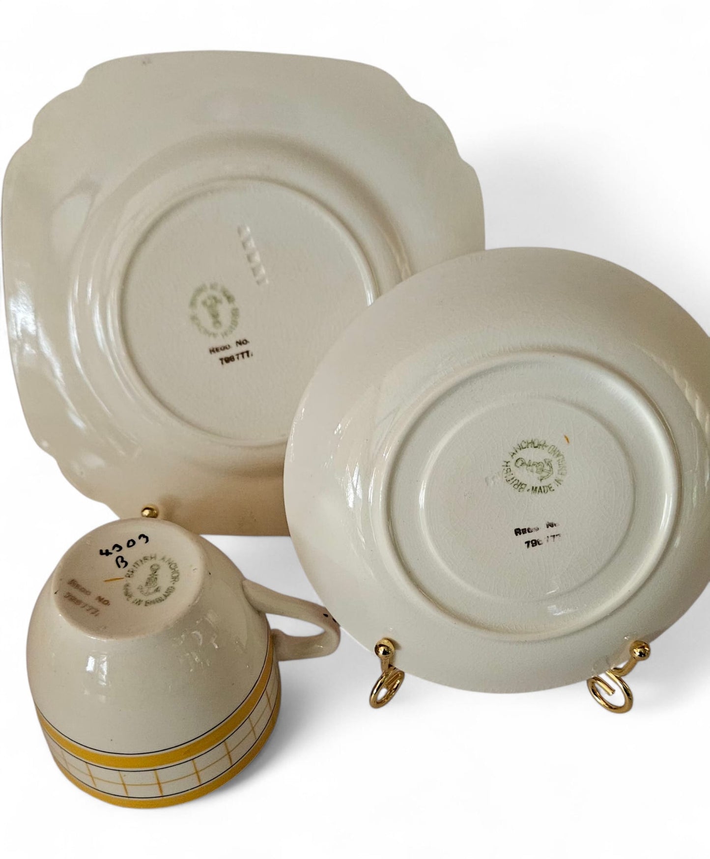 1950s Vintage Cottage Yellow British Anchor Pottery 18 pcs teaset