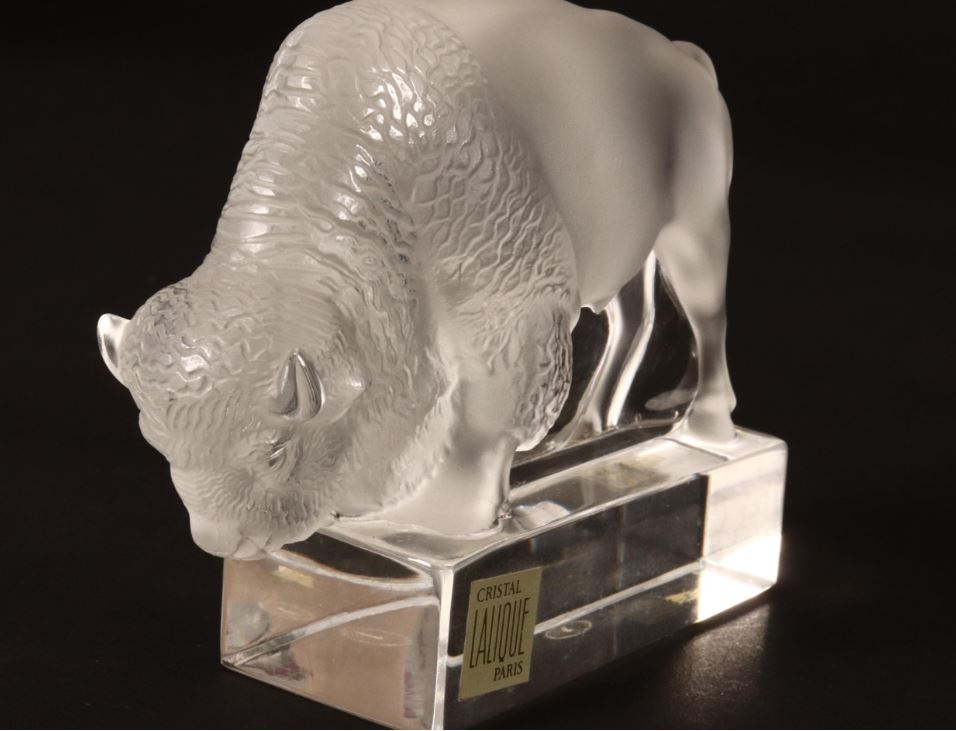 Lalique France Frosted Crystal Bison, paperweight figure #1196