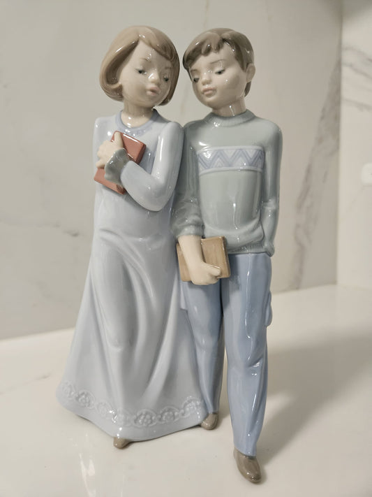 Lladro Nao School Companions figurine - Rare find