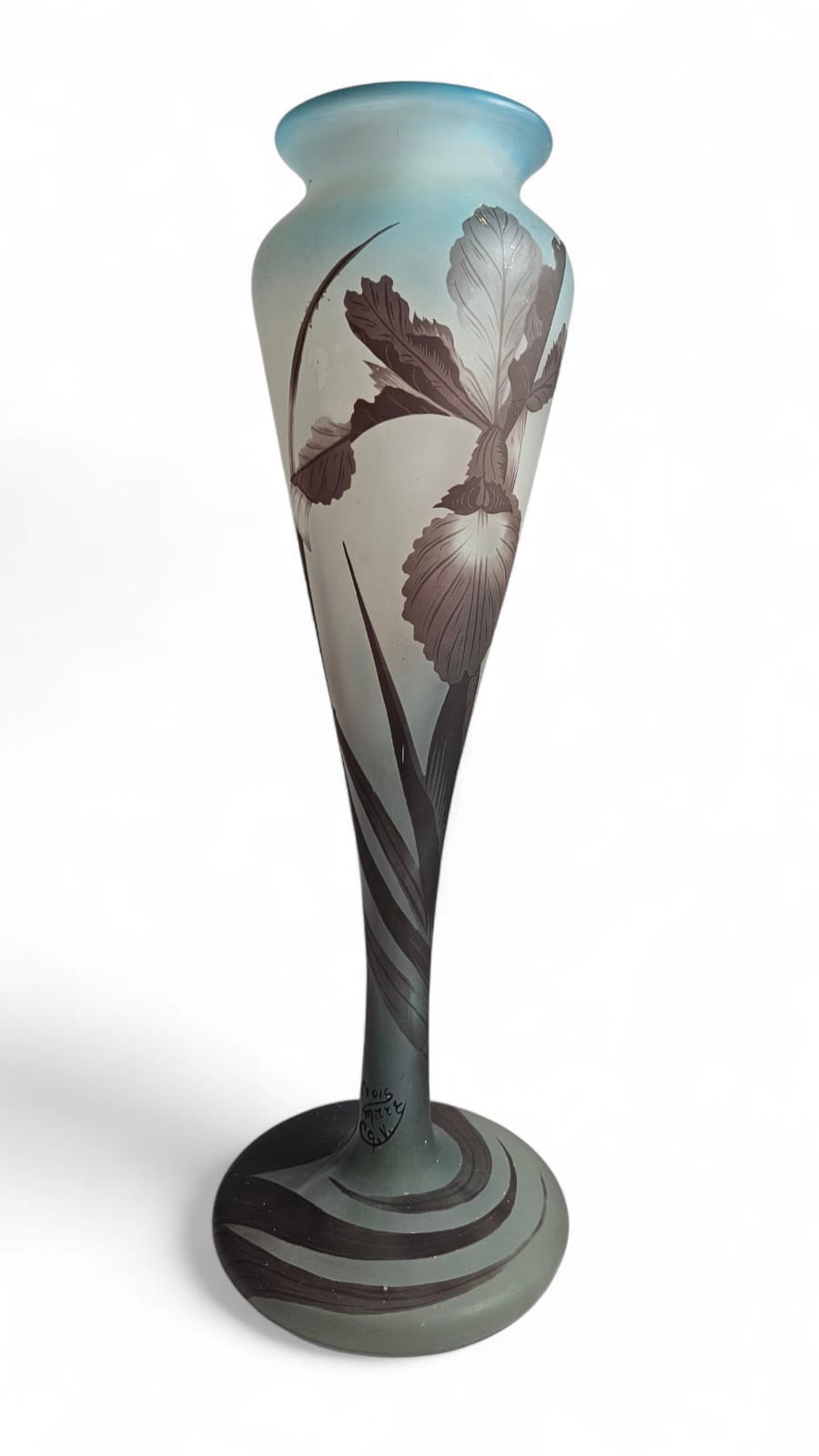 Rare Art Nouveau French cameo glass vase produced by Croismare for Muller Frères 1920s