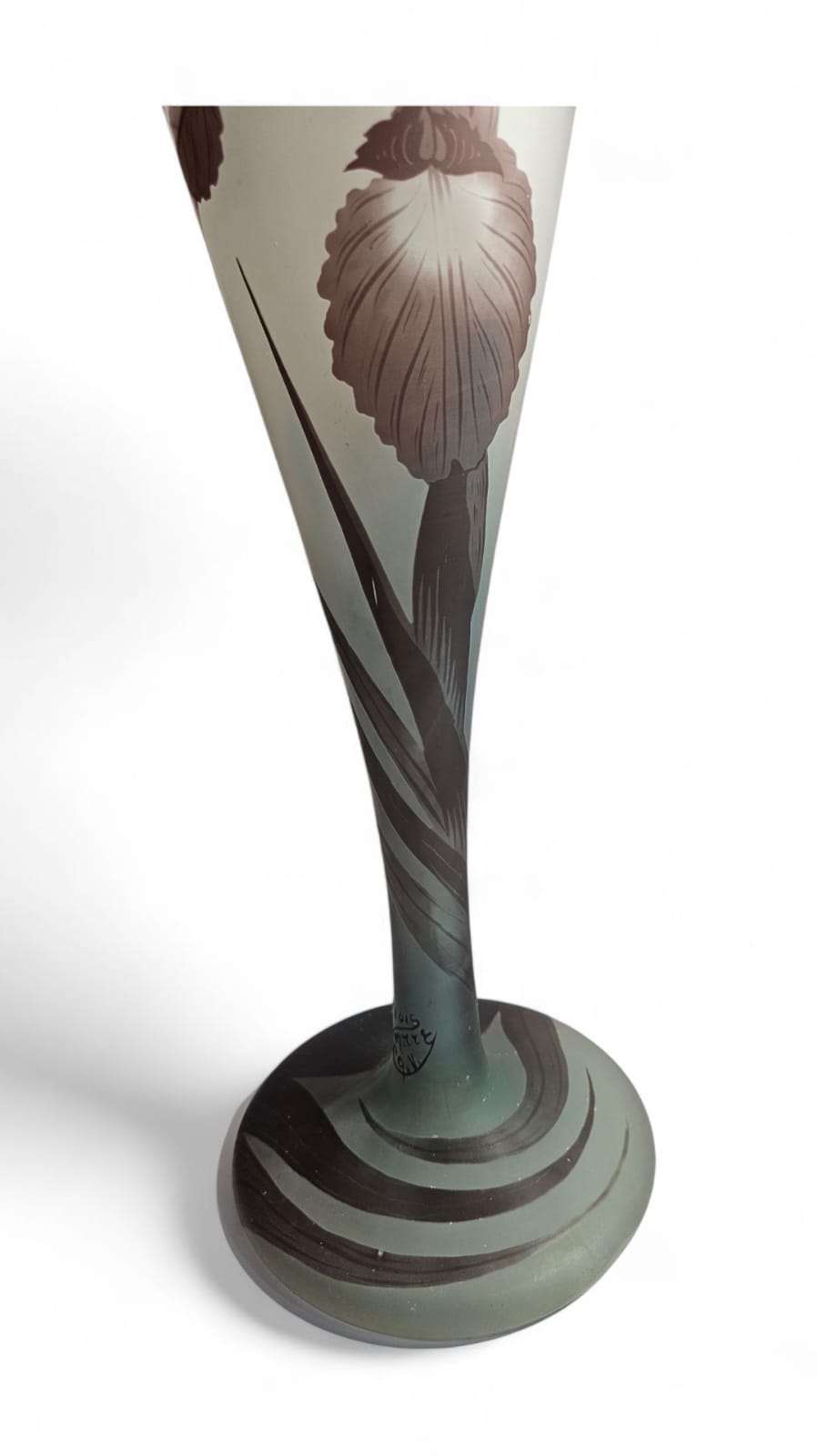 Rare Art Nouveau French cameo glass vase produced by Croismare for Muller Frères 1920s