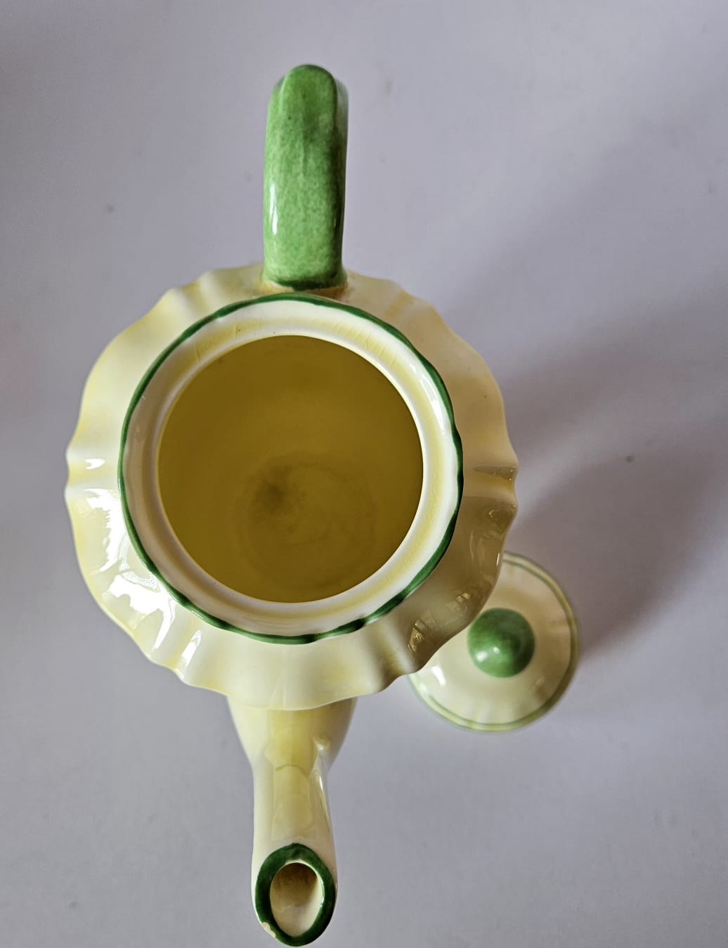 Crown Staffordshire 26 pieces Yellow & Green Coffee Set (c. 1906- 1930)