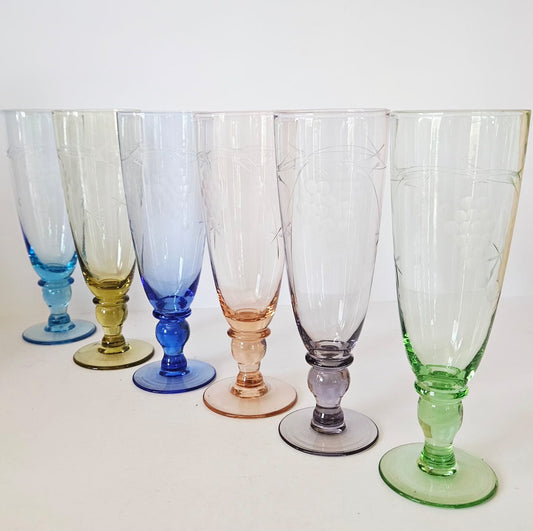 Retro Charm: 1950s Etched Harlequin Champagne Flutes Set of 6