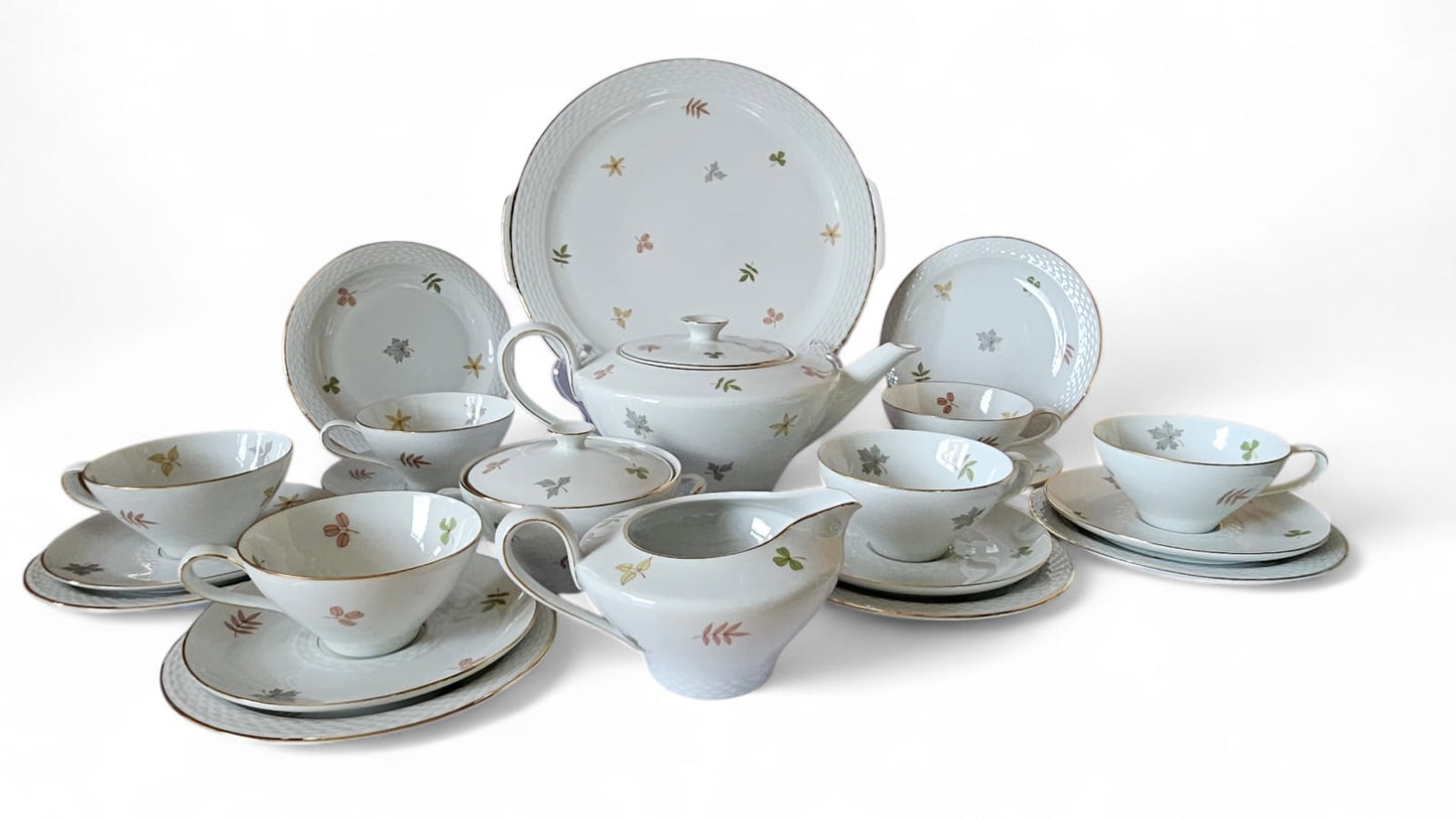 Johann Haviland Rosenthal 19pc Teaset Autumn Leaves designed by Raymond Loewy