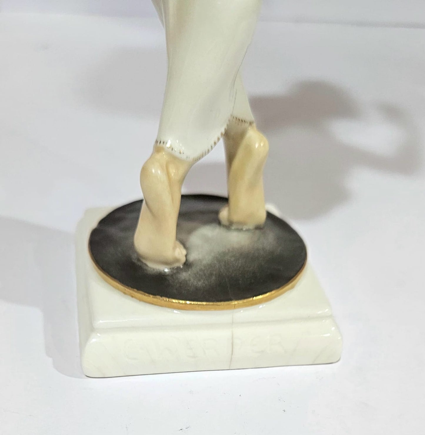 Figurine en porcelaine Carl Werner pour Hutschenreuther, danseuse balinaise « Bajadere »