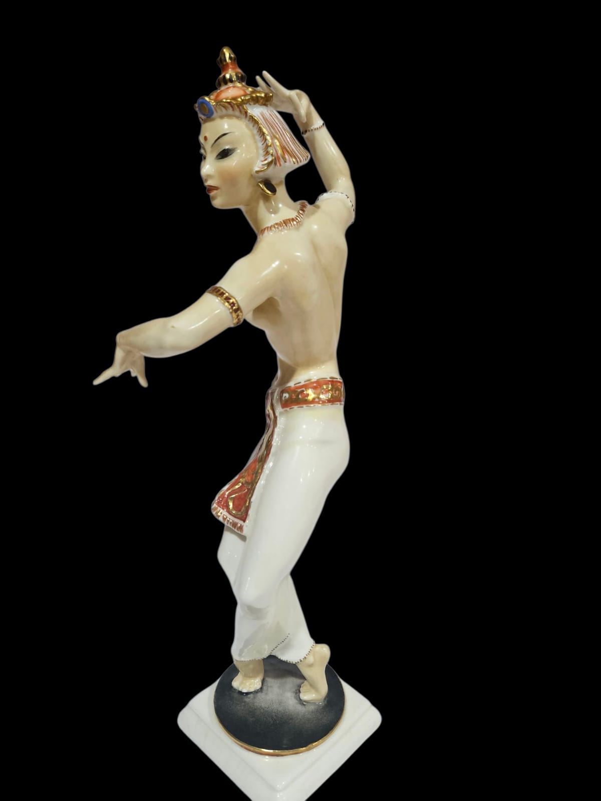 Figurine en porcelaine Carl Werner pour Hutschenreuther, danseuse balinaise « Bajadere »