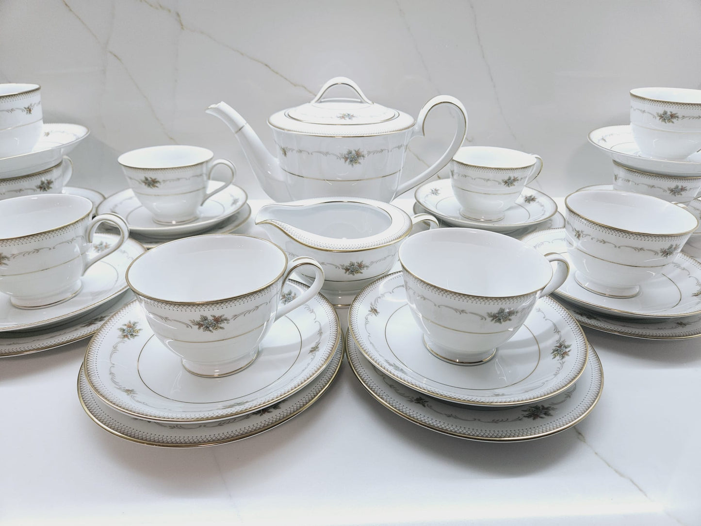 Noritake 6466 Joanne Vintage 28 pc Tea set - Retired in 1973