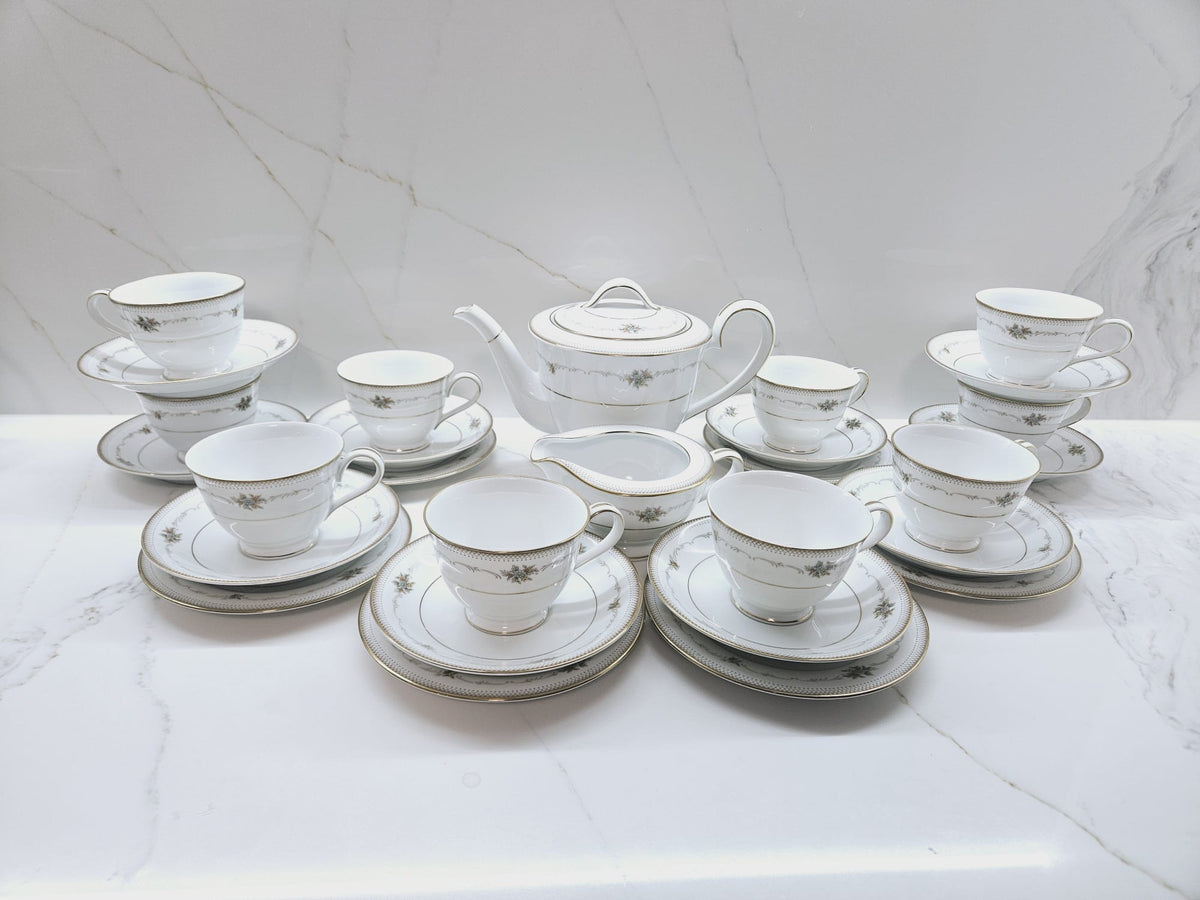 Noritake 6466 Joanne Vintage 28 pc Tea set - Retired in 1973