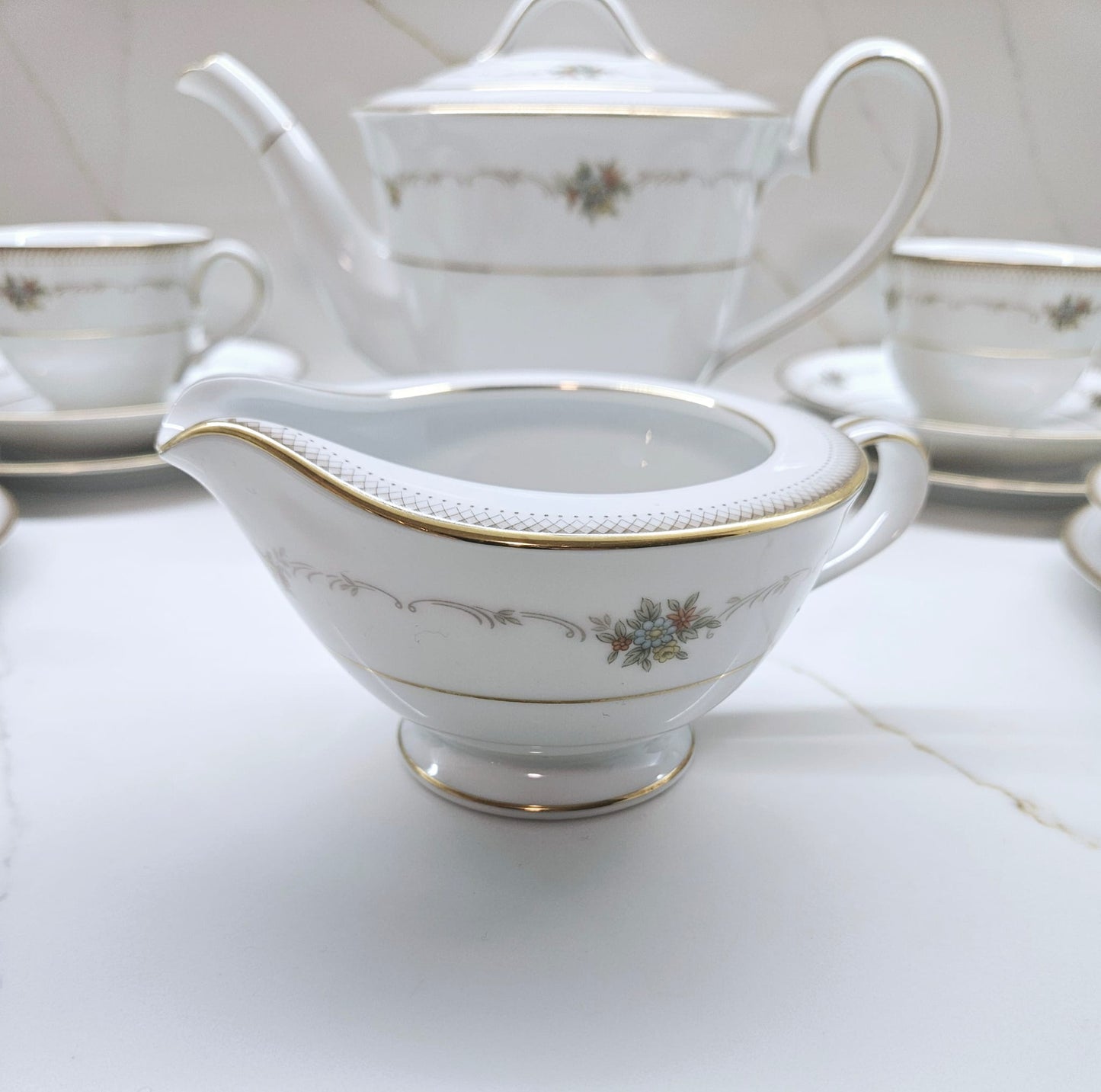 Noritake 6466 Joanne Vintage 28 pc Tea set - Retired in 1973