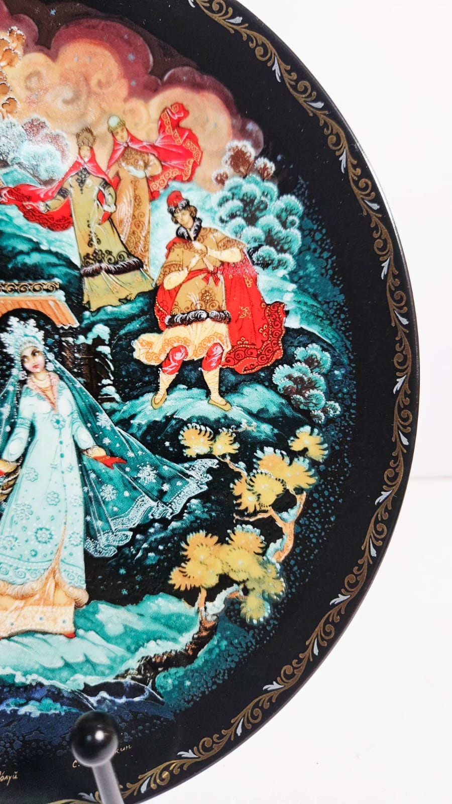 Russian "The Snow Maiden" Porcelain 1990 Collector Plate Bradex No. 60-K24-1.2