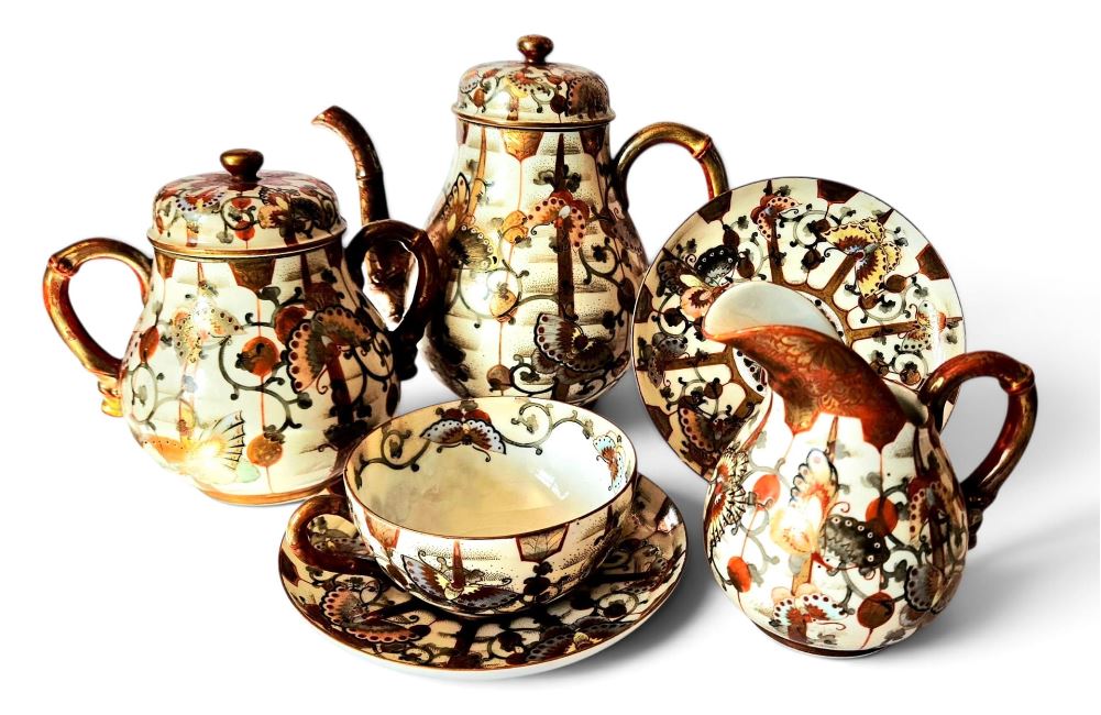 Antique Japanese Kutani eggshell Porcelain Teapset 19th century