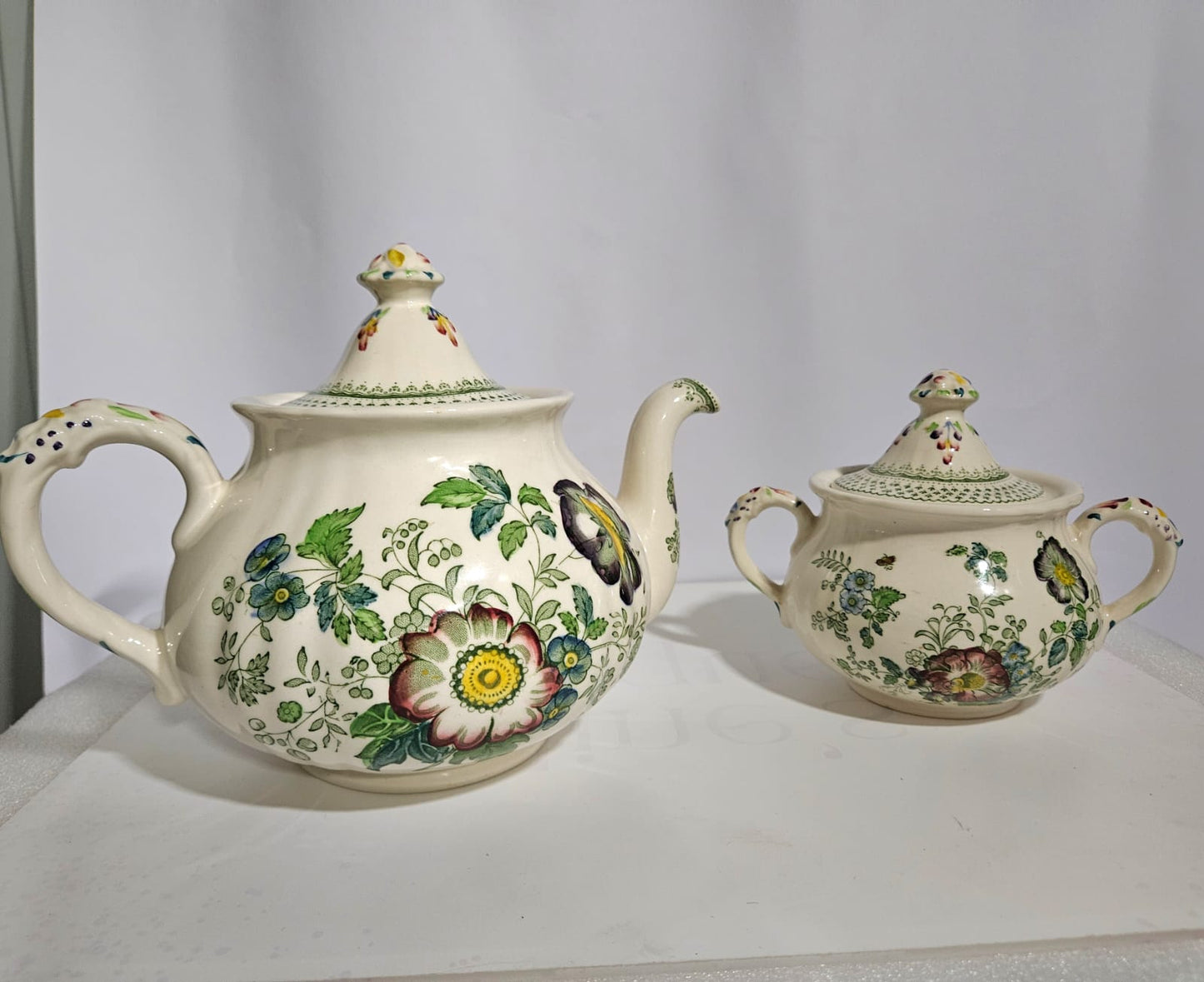 Vintage Masons Paynsley Green Teapot and Sugar bowl